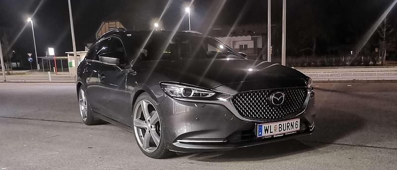 Grau Gebraucht 2018 Mazda 6 Takumi-Line Kombi | € 20.990 (Fairer Preis) - Bild 1/4