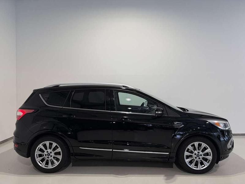 Gebraucht Ford Kuga Vignale 179 PS (131 kW) 2017 Schwarz SUV