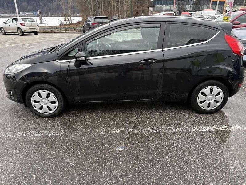 Gebraucht Ford Fiesta Titanium 101 PS (74 kW) 2013 Kleinwagen