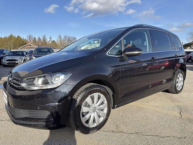 Gebraucht VW Touran Comfortline 110 PS (80 kW) 2016 Schwarz Van / Kleinbus