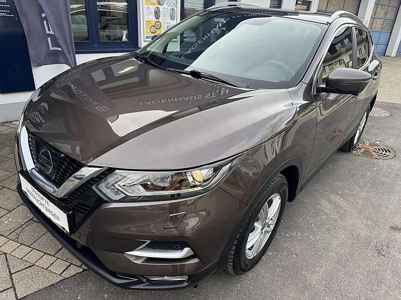 Gebraucht Nissan Qashqai N-Connecta 116 PS (85 kW) 2018 Grau SUV