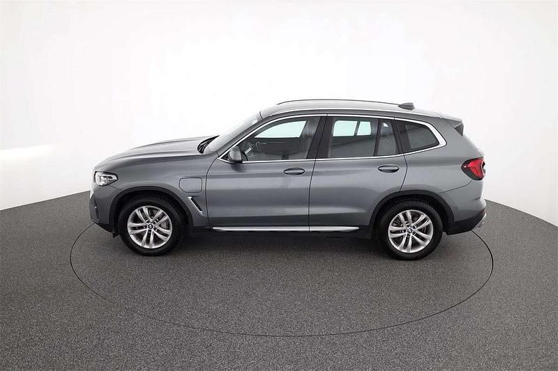 Gebraucht BMW X3 Sport Line 184 PS (135 kW) 2023 Grau SUV
