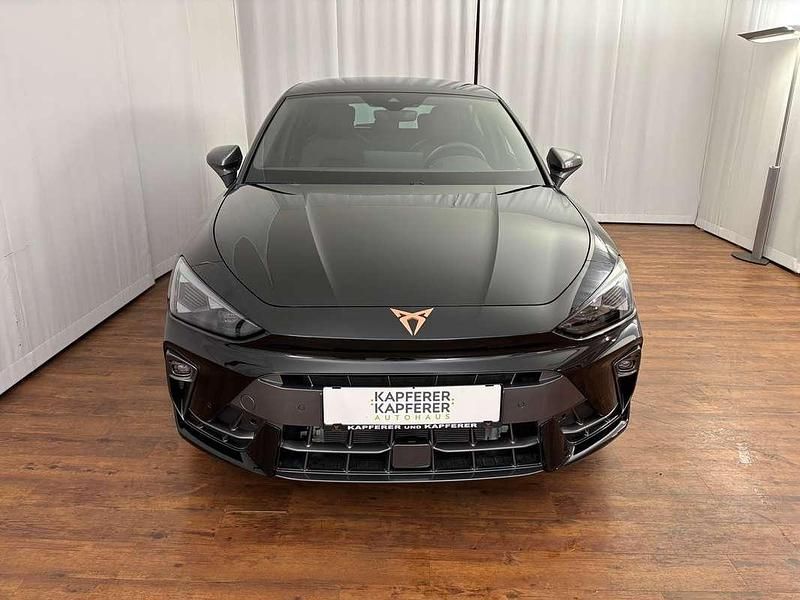 Neu Cupra Leon 150 PS (110 kW) 2025 Schwarz  metallic Limousine
