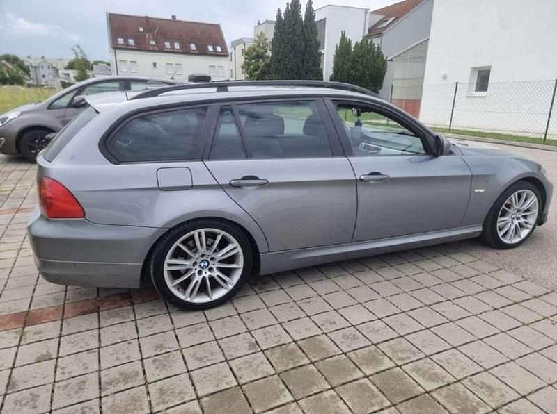 Gebraucht BMW 318 143 PS (105 kW) 2009 Kombi