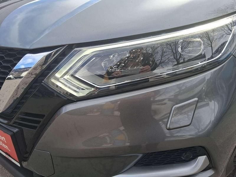 Gebraucht Nissan Qashqai 131 PS (96 kW) 2017 Grau SUV