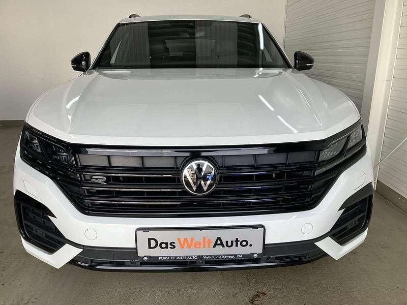 Gebraucht VW Touareg R-line 231 PS (169 kW) 2022 Weiss  metallicperleffekt SUV