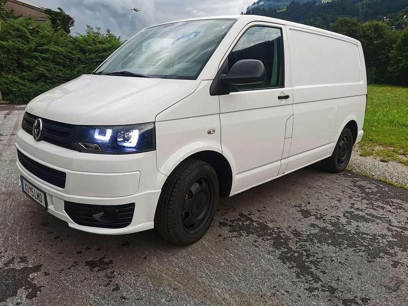 Weiß Gebraucht 2010 VW T5 Van | € 15.990 (Fairer Preis) - Bild 1/4