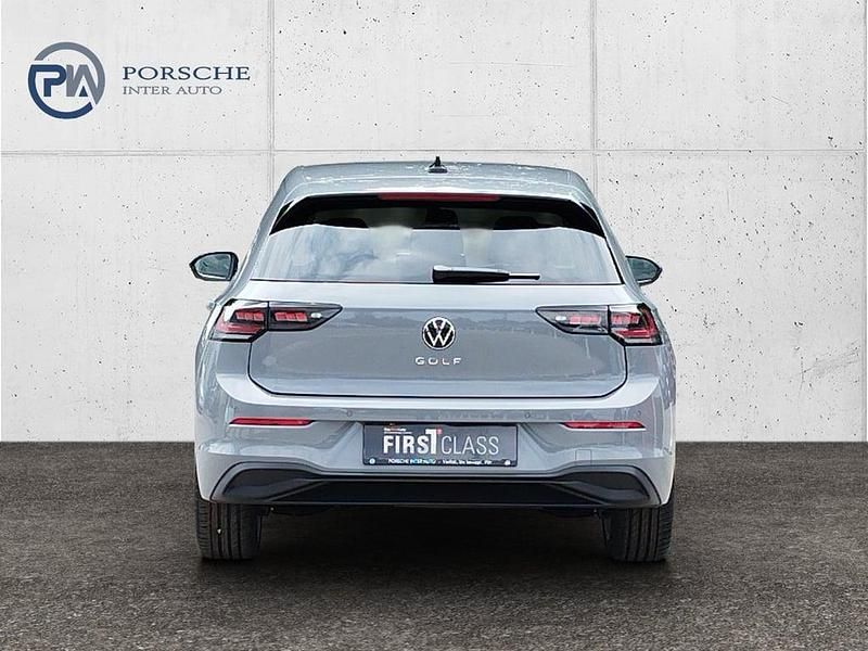 Gebraucht VW Golf VIII 116 PS (85 kW) 2024 Grau Limousine