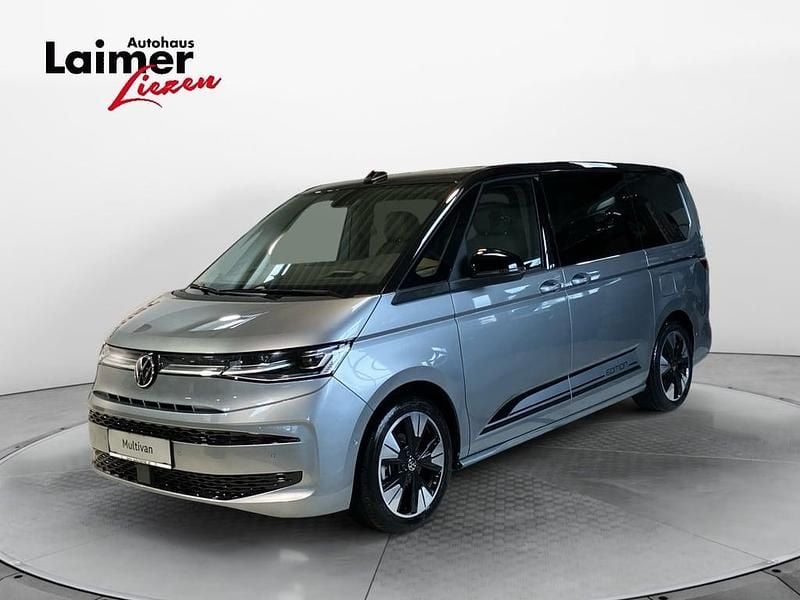 Gebraucht VW Multivan Edition 245 PS (180 kW) 2025 Silber  metallic Van