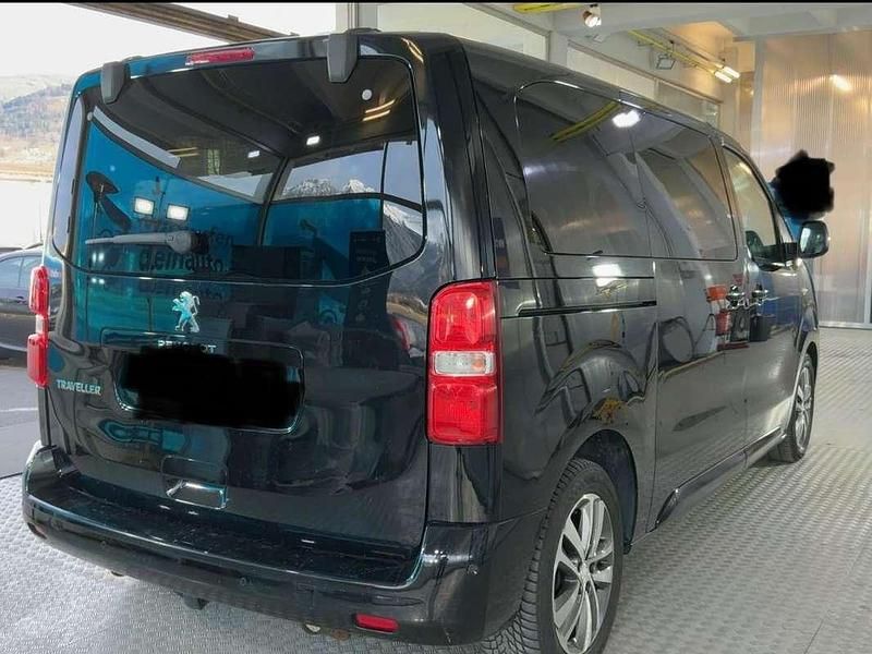 Gebraucht Peugeot Traveller Allure 150 PS (110 kW) 2017 Van / Kleinbus