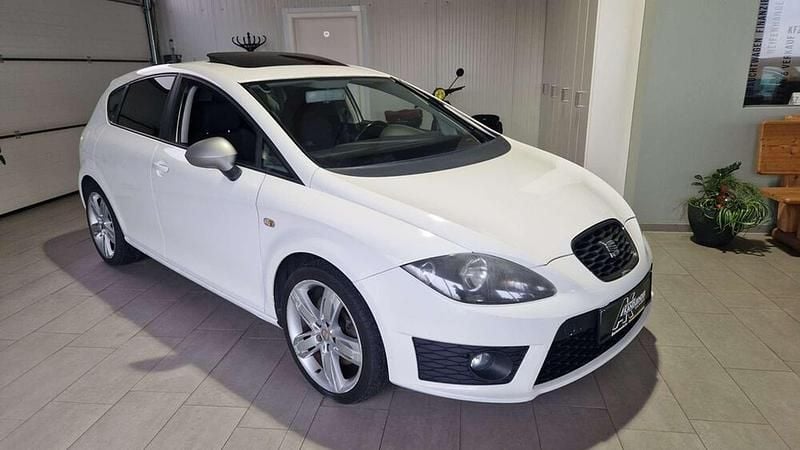 Gebraucht Seat Leon FR 211 PS (155 kW) 2011 Weiß Limousine