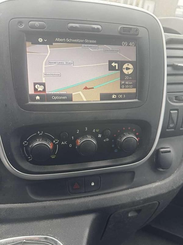 Gebraucht Nissan NV300 Premium Edition 145 PS (106 kW) 2017 Schwarz Van