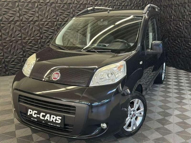 Schwarz Gebraucht 2017 Fiat Fiorino Dynamic Van / Kleinbus | € 6.800 - Bild 1/4