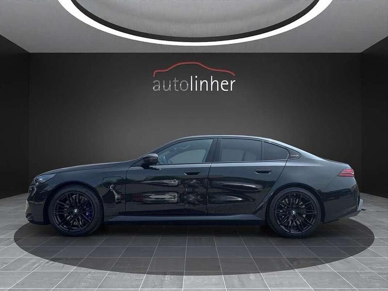 Gebraucht BMW M5 Comfort Edition 728 PS (535 kW) 2025 Schwarz Limousine