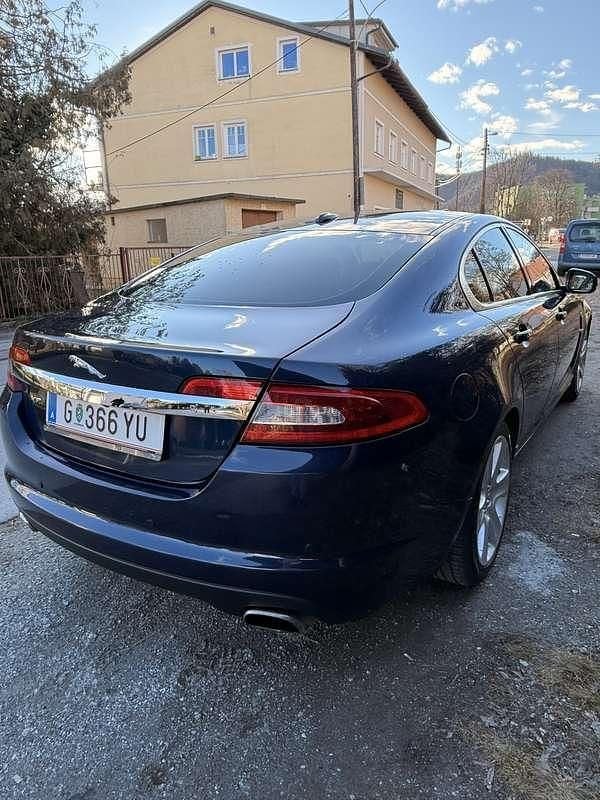 Gebraucht Jaguar XF Premium Luxury 241 PS (177 kW) 2009 Blau Limousine