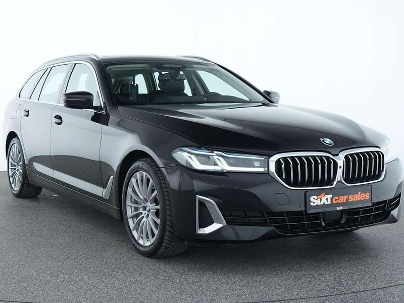 Schwarz Gebraucht 2023 BMW 530 Luxury Line Kombi | € 39.550 (Guter Preis) - Bild 1/3