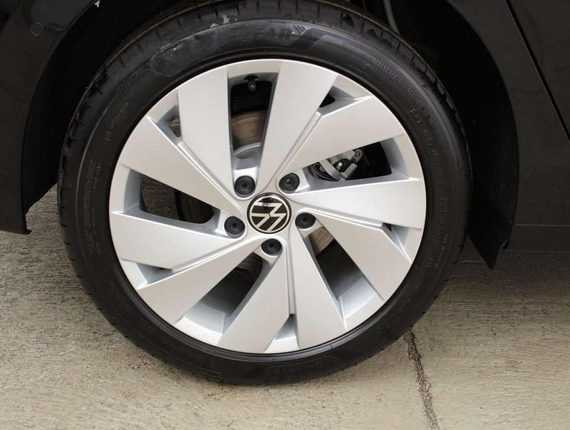 Neu VW Golf VIII 116 PS (85 kW) 2025 Schwarz Limousine