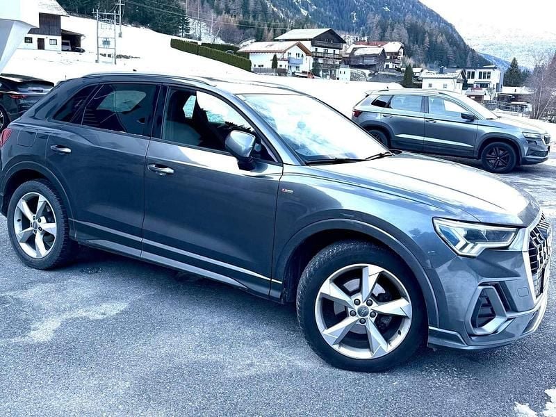 Gebraucht Audi Q3 S-Line 150 PS (110 kW) 2019 Grau SUV