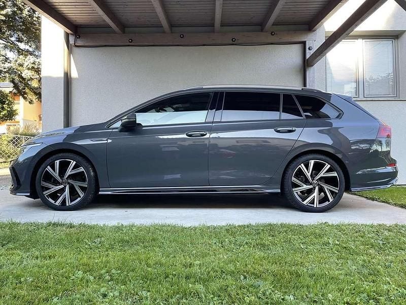 Gebraucht VW Golf VIII R-line 150 PS (110 kW) 2021 Kombi