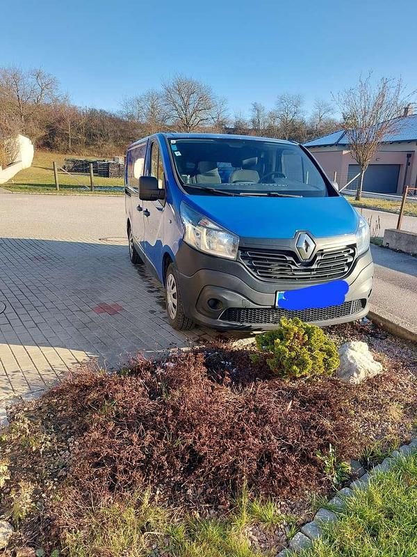 Gebraucht Renault Trafic Expression 90 PS (66 kW) 2014 Blau Van / Kleinbus