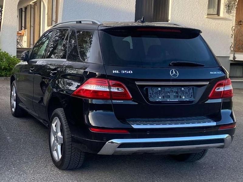 Gebraucht Mercedes ML350 258 PS (189 kW) 2012 Schwarz SUV