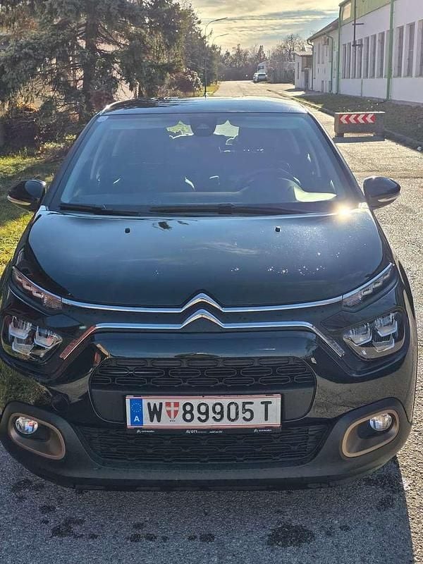 Schwarz Gebraucht 2023 Citroën C3 PureTech Limousine | € 12.500 (Guter Preis) - Bild 1/4