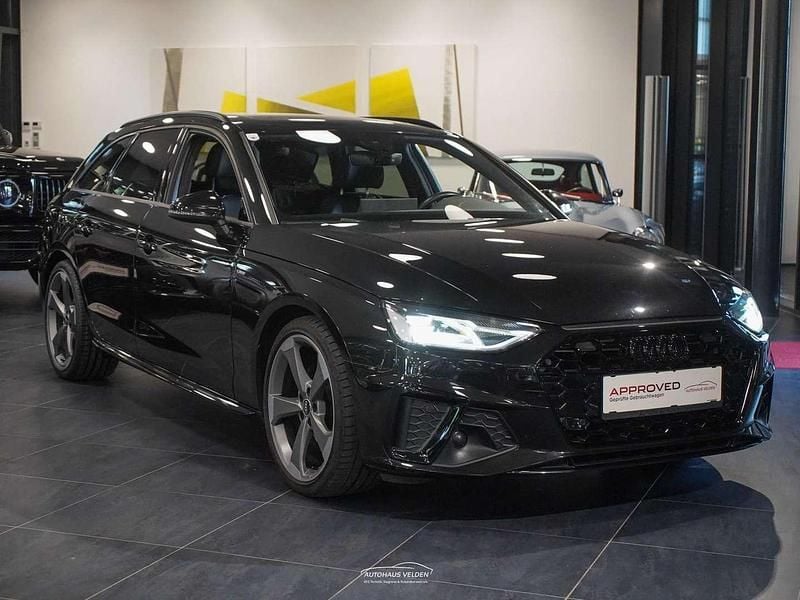 Schwarz Gebraucht 2021 Audi A4 S-Line Kombi | € 25.990 (Fairer Preis) - Bild 1/4