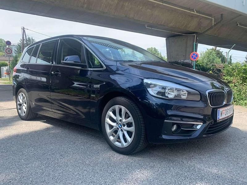 Blau Gebraucht 2015 BMW 216 Kombi | € 9.500 - Bild 1/4