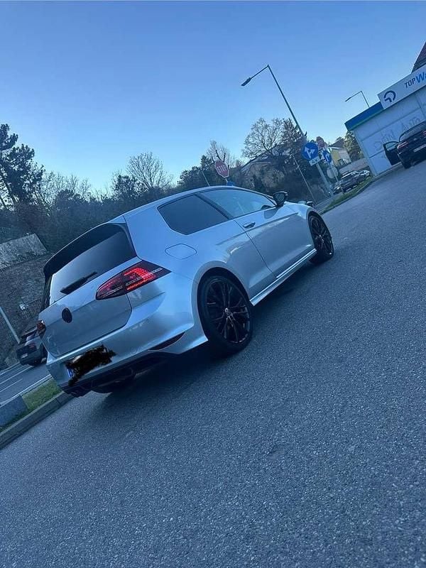 Gebraucht 2016 VW Golf VII Highline Limousine | € 12.800 (Fairer Preis) - Bild 1/4