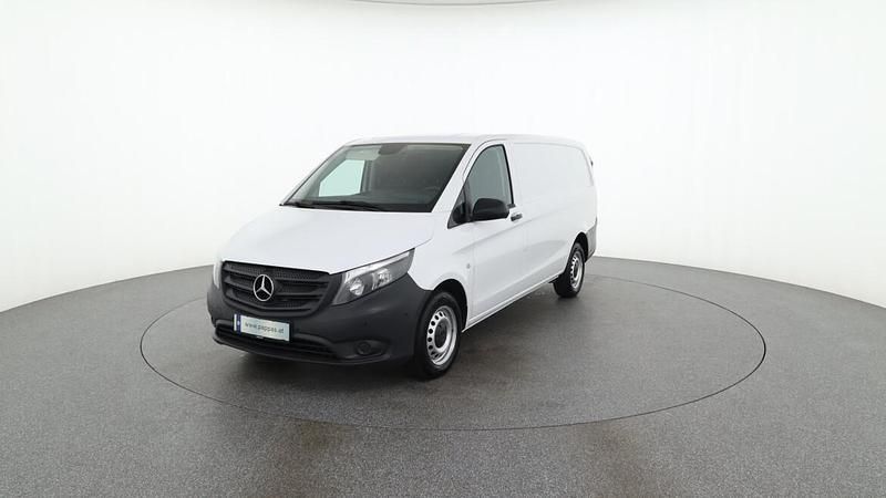 Arktikweiß Gebraucht 2021 Mercedes Vito Van / Kleinbus | € 23.990 (Superpreis) - Bild 1/1