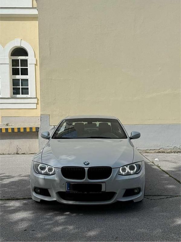 Gebraucht BMW 325 Cabriolet M Sport 204 PS (150 kW) 2011 Cabrio