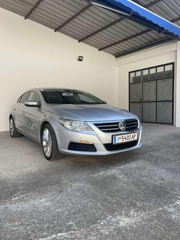 Silber Gebraucht 2011 VW CC Limousine | € 7.500 - Bild 1/4