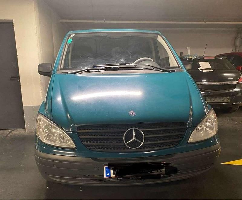 Gebraucht Mercedes Vito 116 PS (85 kW) 2010 Grün Van
