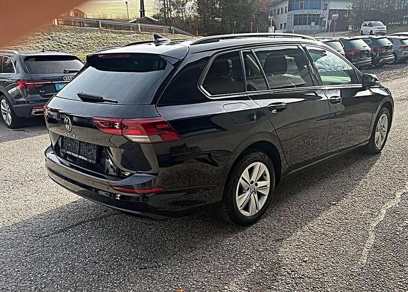 Gebraucht VW Golf VIII Life 116 PS (85 kW) 2022 Schwarz Kombi