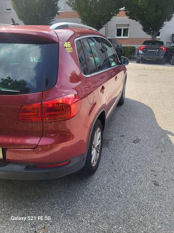 Gebraucht VW Tiguan Sport 110 PS (80 kW) 2011 Rot SUV
