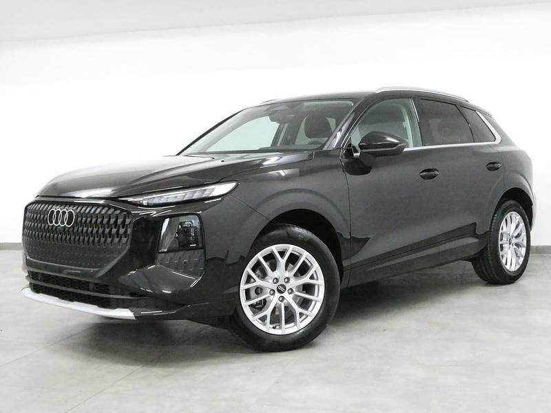 Schwarz metallicperleffektno Neu 2026 Audi Q3 SUV | € 48.290 (Guter Preis) - Bild 1/4