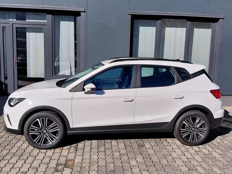 Neu Seat Arona Style 115 PS (84 kW) 2025 Weiss  normal SUV