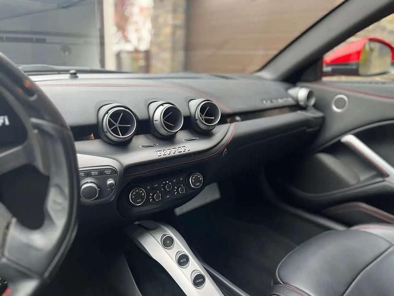 Gebraucht Ferrari F12 740 PS (544 kW) 2013 Coupé