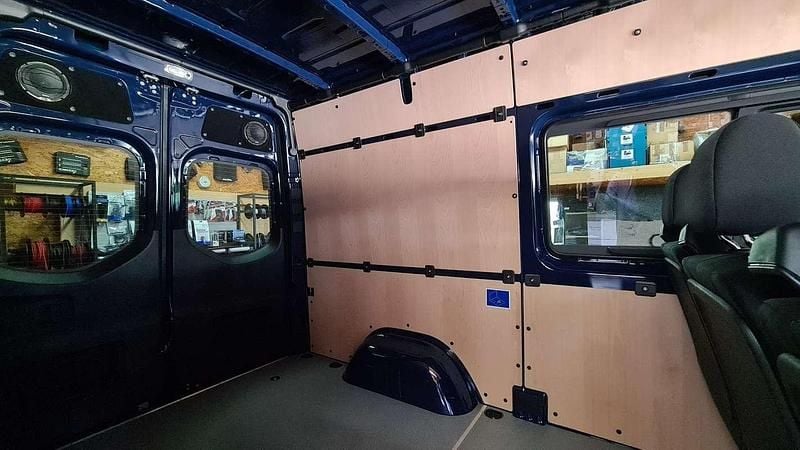 Gebraucht Mercedes Sprinter 190 PS (139 kW) 2023 Blau Van