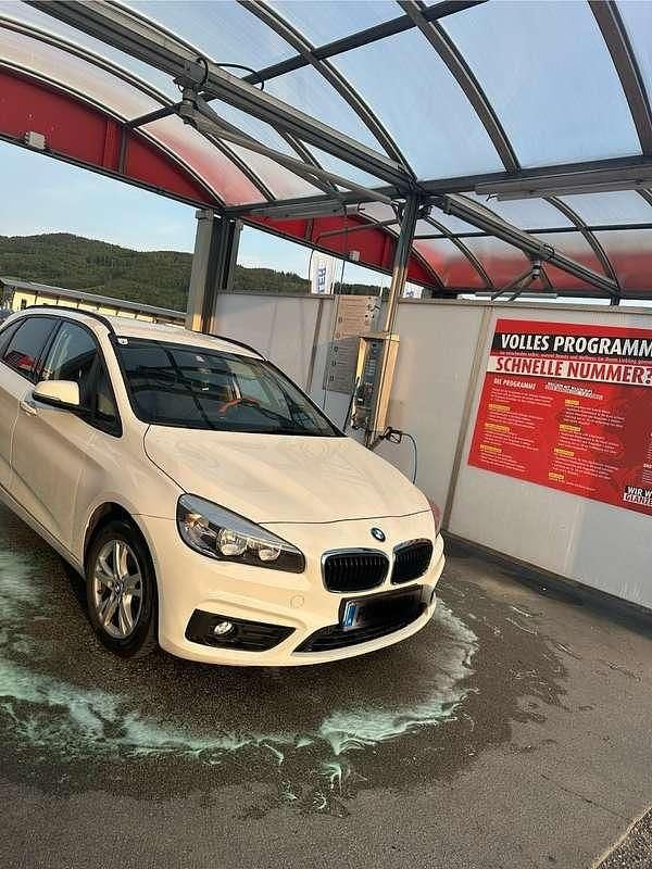 Gebraucht 2017 BMW 216 Kombi | € 9.700 - Bild 1/4