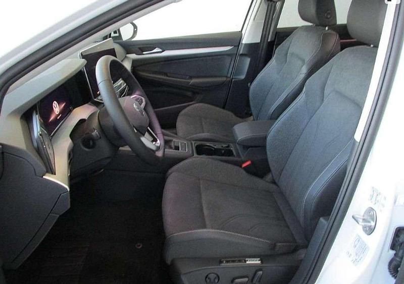 Gebraucht VW Golf VIII 116 PS (85 kW) 2024 Weiß Limousine