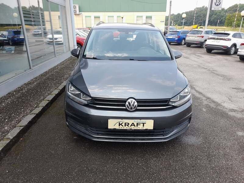 Gebraucht VW Touran Trendline 115 PS (84 kW) 2017 Mittelgrau  metallic Van / Kleinbus