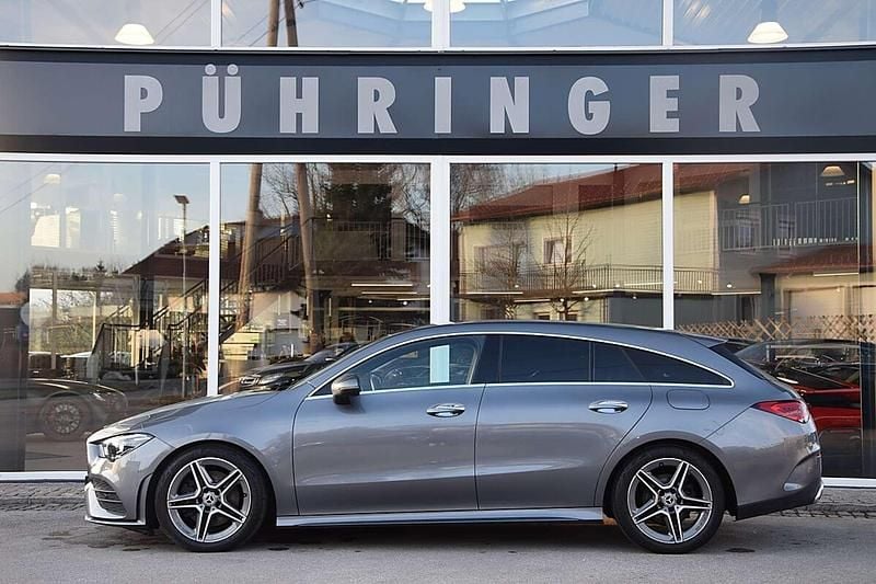 Gebraucht Mercedes CLA200 Shooting Brake AMG line 163 PS (119 kW) 2020 Grau Kombi