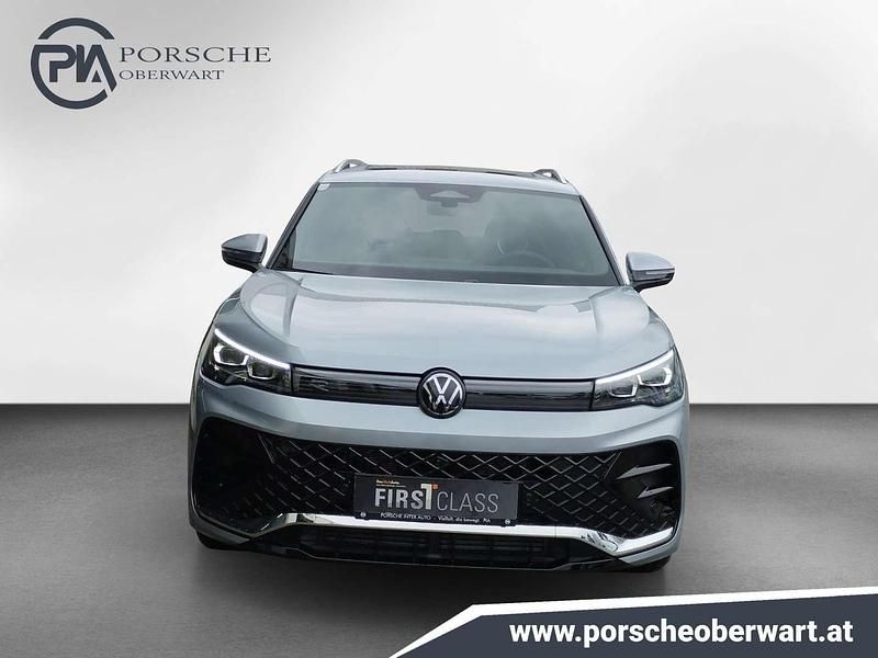 Gebraucht VW Tiguan Sport 150 PS (110 kW) 2025 Silber  metallic SUV