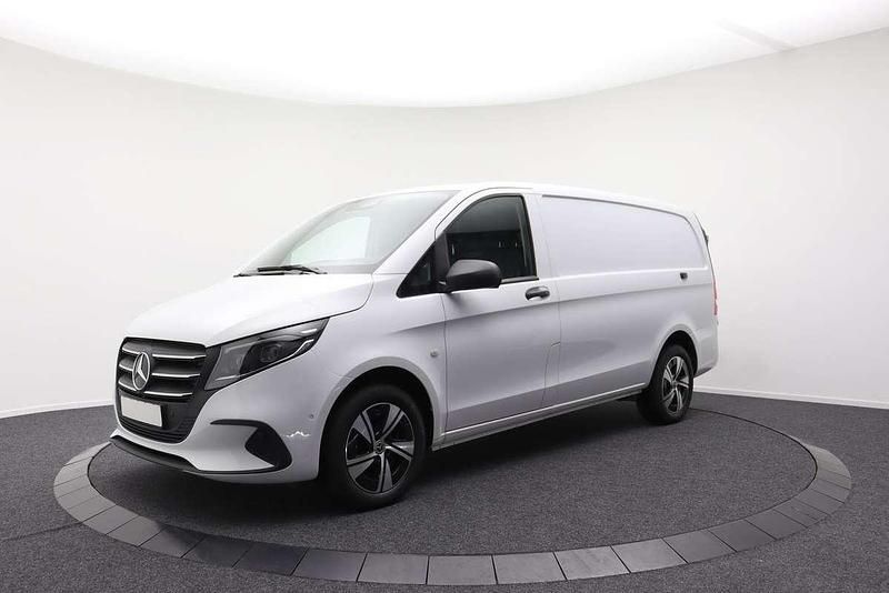 Weiß Gebraucht 2024 Mercedes Vito Van | € 54.208 - Bild 1/4