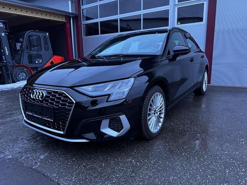 Gebraucht Audi A3 Advanced Plus 116 PS (85 kW) 2024 Mythosschwarz metalic Limousine