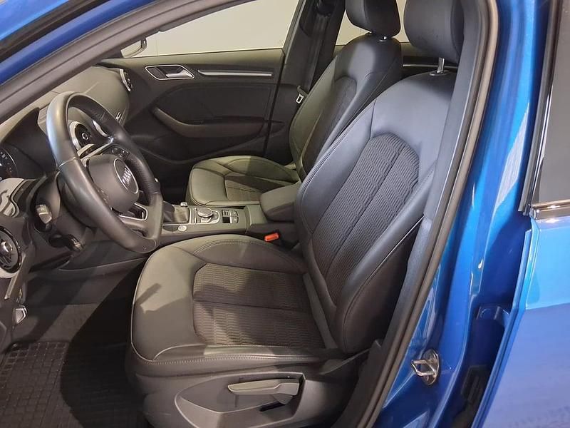 Gebraucht Audi A3 116 PS (85 kW) 2018 Mittelblau  metallic Limousine