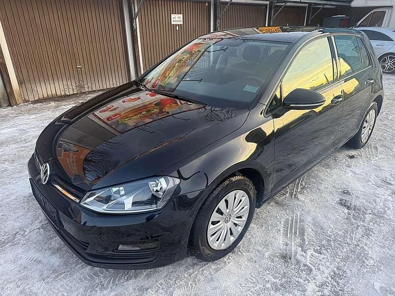 Gebraucht VW Golf VII Trendline 105 PS (77 kW) 2013 Schwarz Limousine