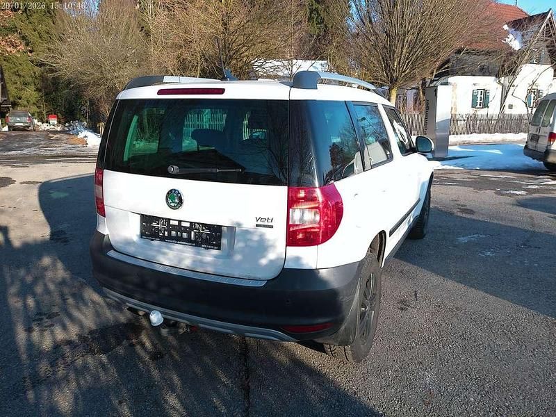 Gebraucht Skoda Yeti Elegance 105 PS (77 kW) 2012 Weiß SUV