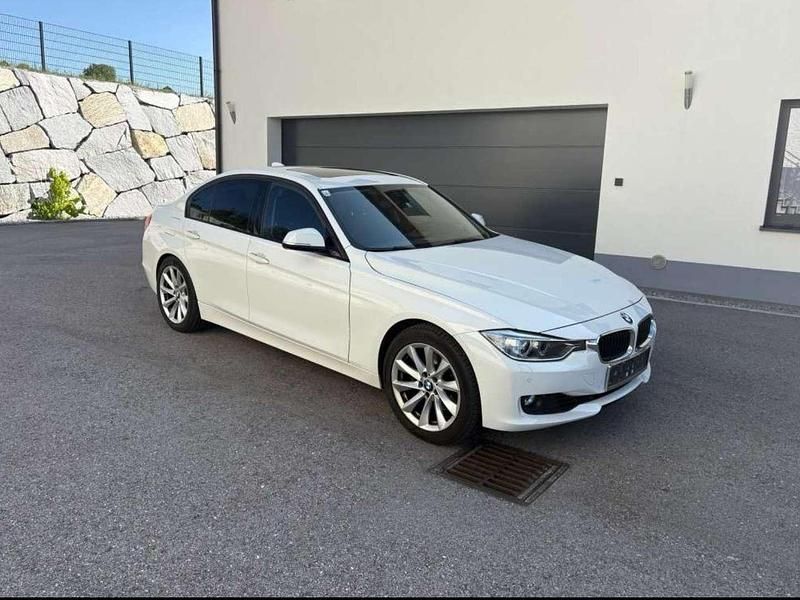 Gebraucht BMW 328 Sport Line 245 PS (180 kW) 2013 Weiß Limousine